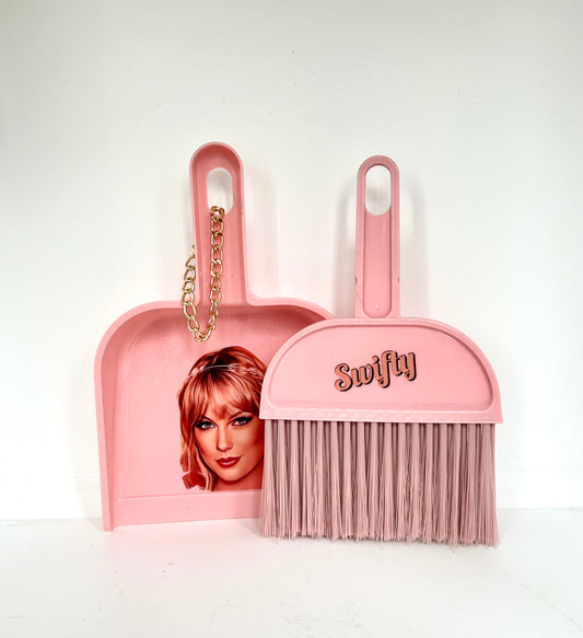 Taylor Swift Dustpan And Brush Set